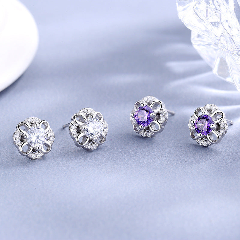 Women's stud earrings with delicate flower design and sparkling crystals Symbol Fashion