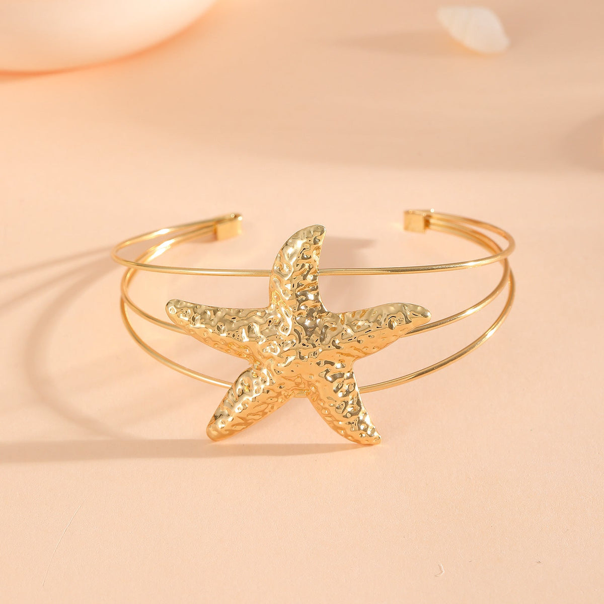 Women's bracelet with intricate bow design Symbol Fashion