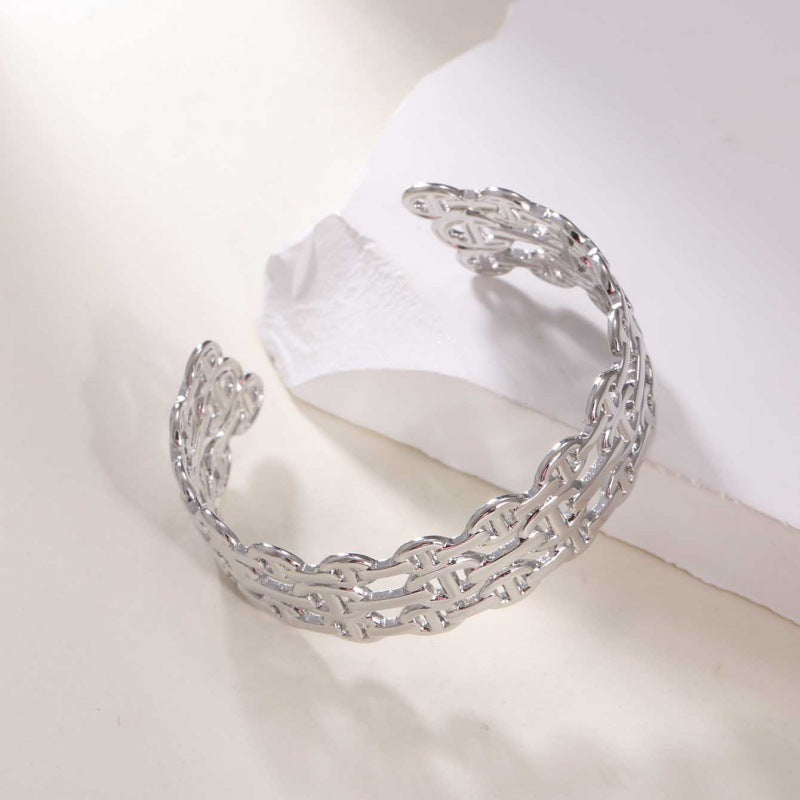 Women's Open Bangle in Modern Bamboo Design Symbol Fashion