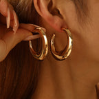 Women's Hanging Earrings in Modern Crescent Design Symbol Fashion