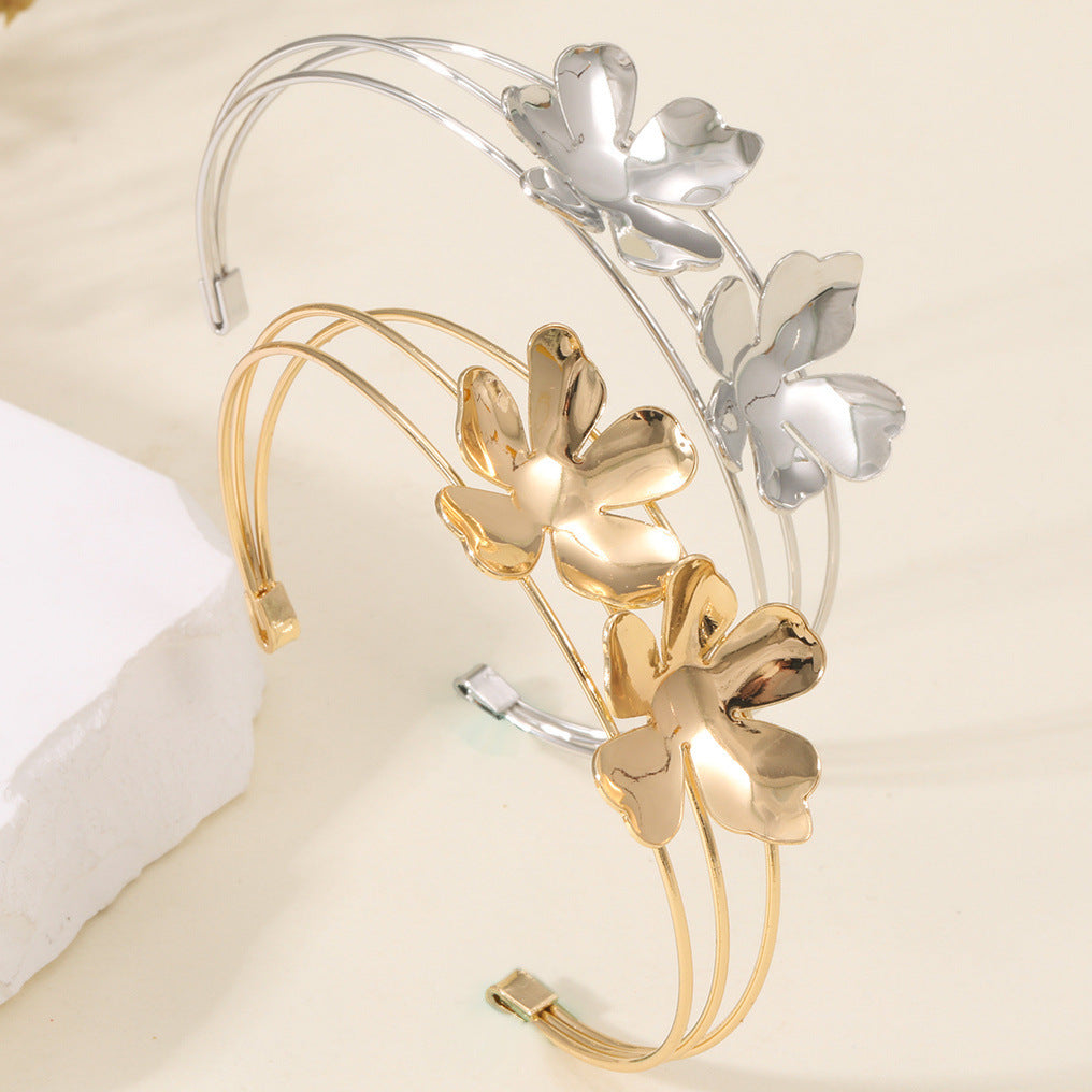 Women Open Bangle with Artistic Flower Motif Symbol Fashion
