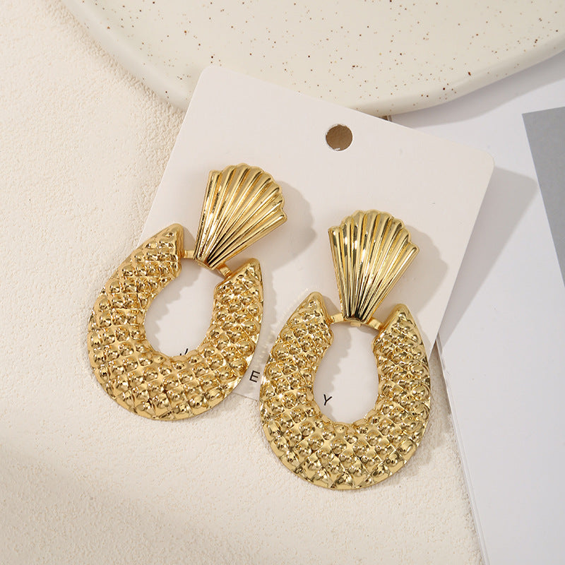 Ladies Hanging Earrings in Modern Rectangular Design Symbol Fashion