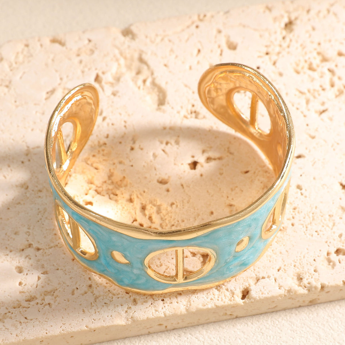 Women Open Cuff Bracelet with Artistic Snake Design Symbol Fashion