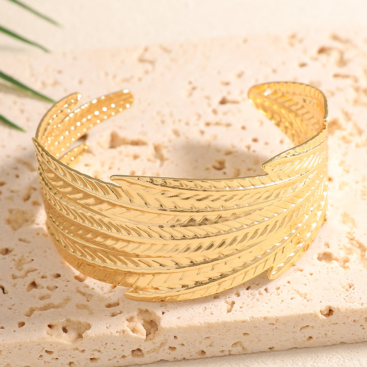 Ladies Open Bangle with Artistic Coral Pattern Symbol Fashion