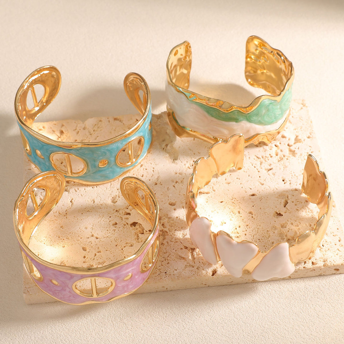 Women Open Cuff Bracelet with Artistic Snake Design Symbol Fashion