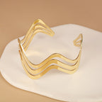 Women's elegant bracelet with artistic floral design Symbol Fashion