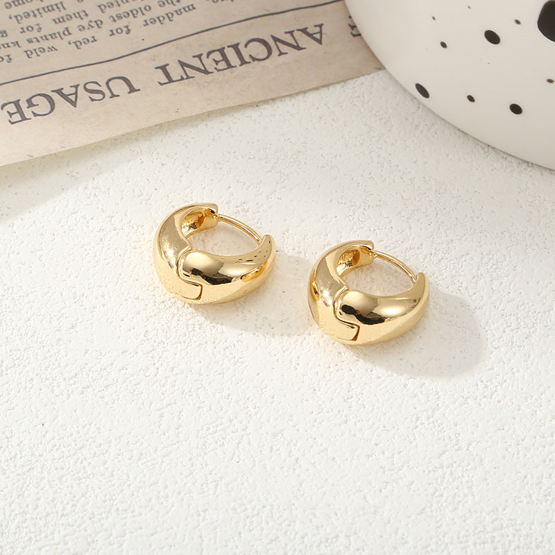 Women's Hoop Earrings with Elegant Curved Design Symbol Fashion
