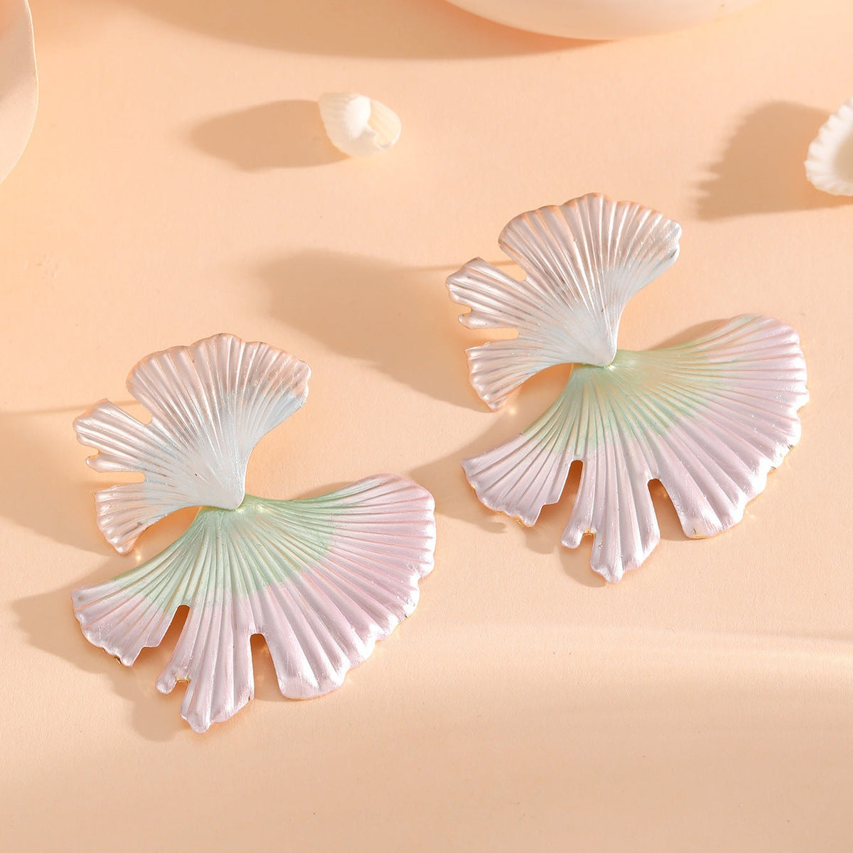 Women's hair accessories with elegant leaf design Symbol Fashion