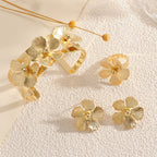 Women's wrist jewelry with floral design and high-quality surface finishing Symbol Fashion