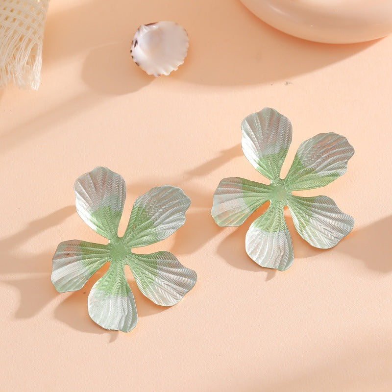 Women's Hair Accessories in Floral Design Symbol Fashion