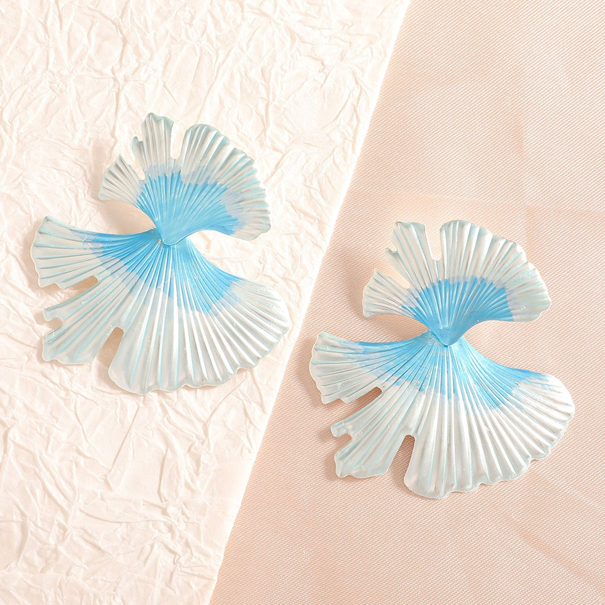 Women's hair accessories with elegant leaf design Symbol Fashion