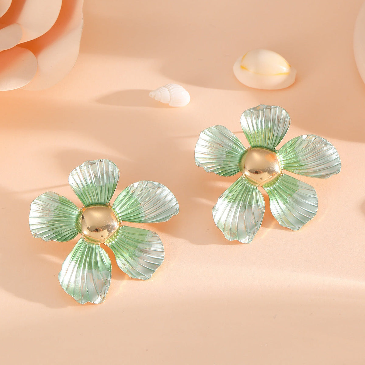Women's Hair Clips in Artistic Flower Motif Symbol Fashion