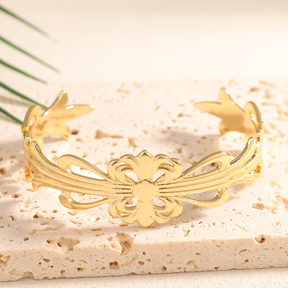 Ladies Open Bangle with Artistic Coral Pattern Symbol Fashion