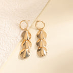 Women Hanging Earrings with Elegant Shell Design Symbol Fashion