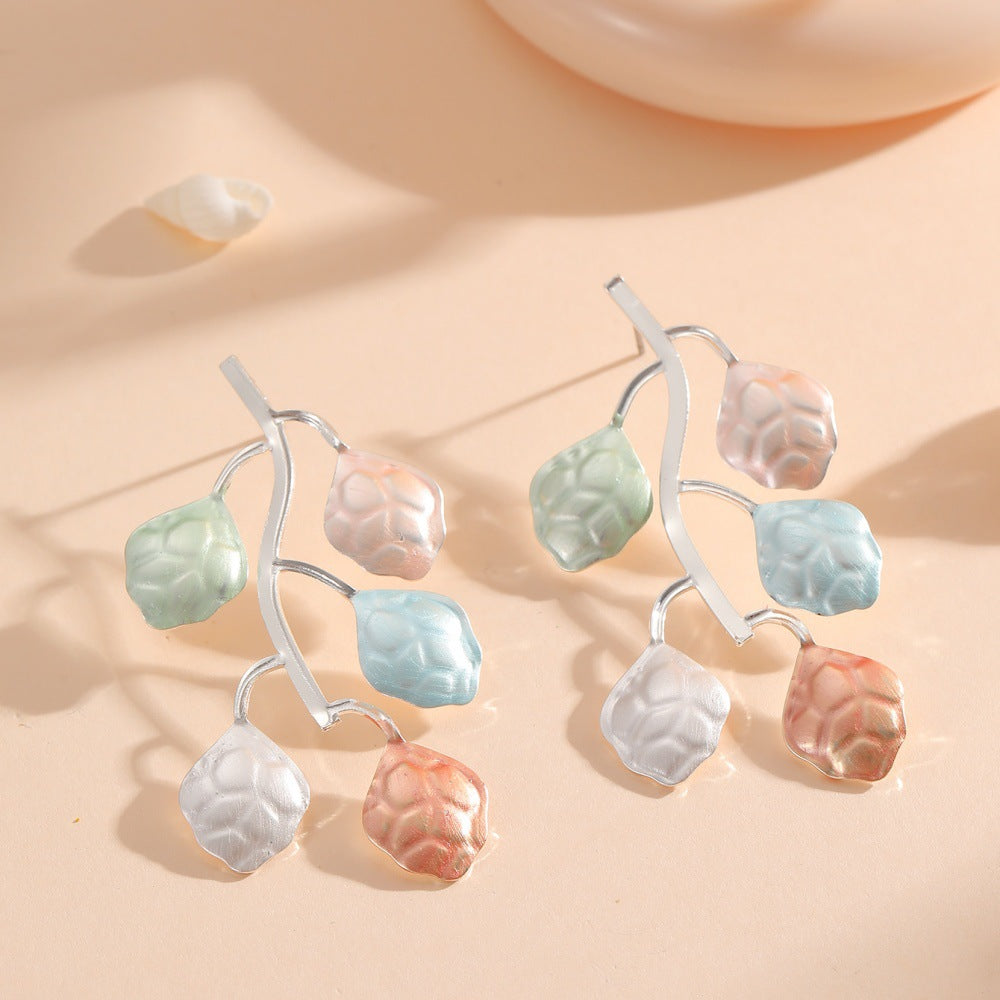 Women's hair clips in playful flower design Symbol Fashion