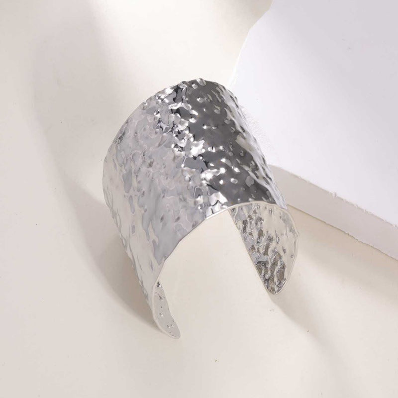 Women's Open Bangle with Elegant Wave Design Symbol Fashion