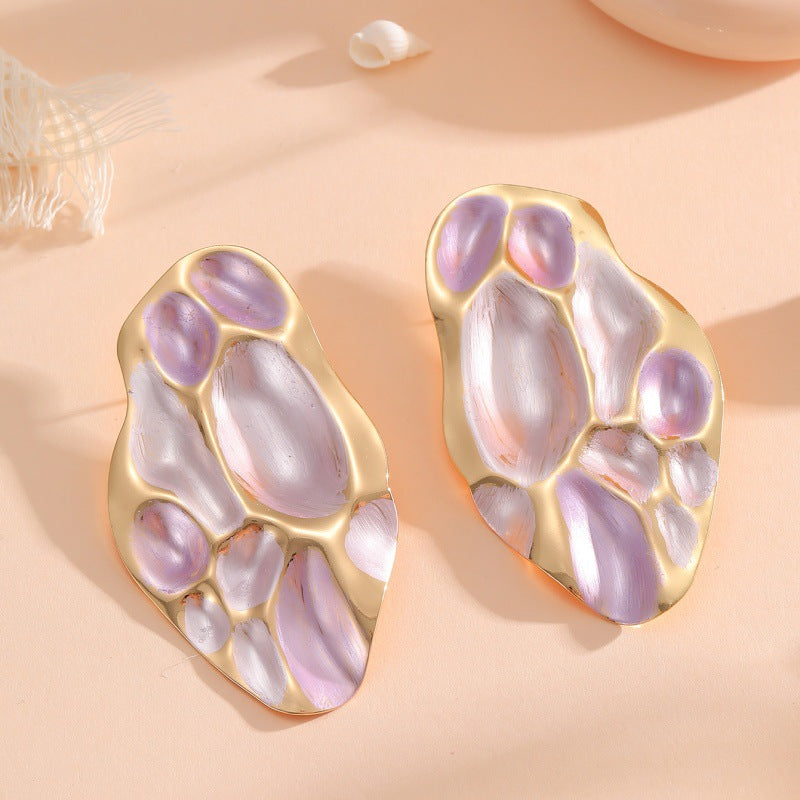 Ladies ear clips with elaborate, colorful shell design Symbol Fashion