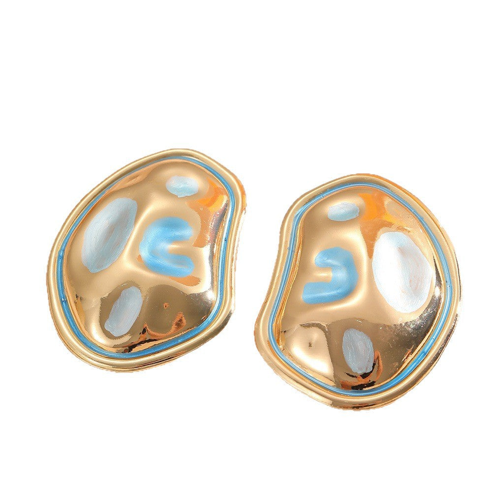 Ladies Hanging Earrings in a modern, organic design Symbol Fashion
