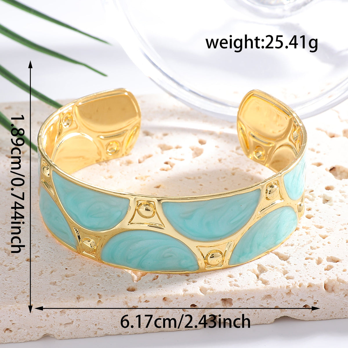 Women's cuff bracelet with artistic design Symbol Fashion