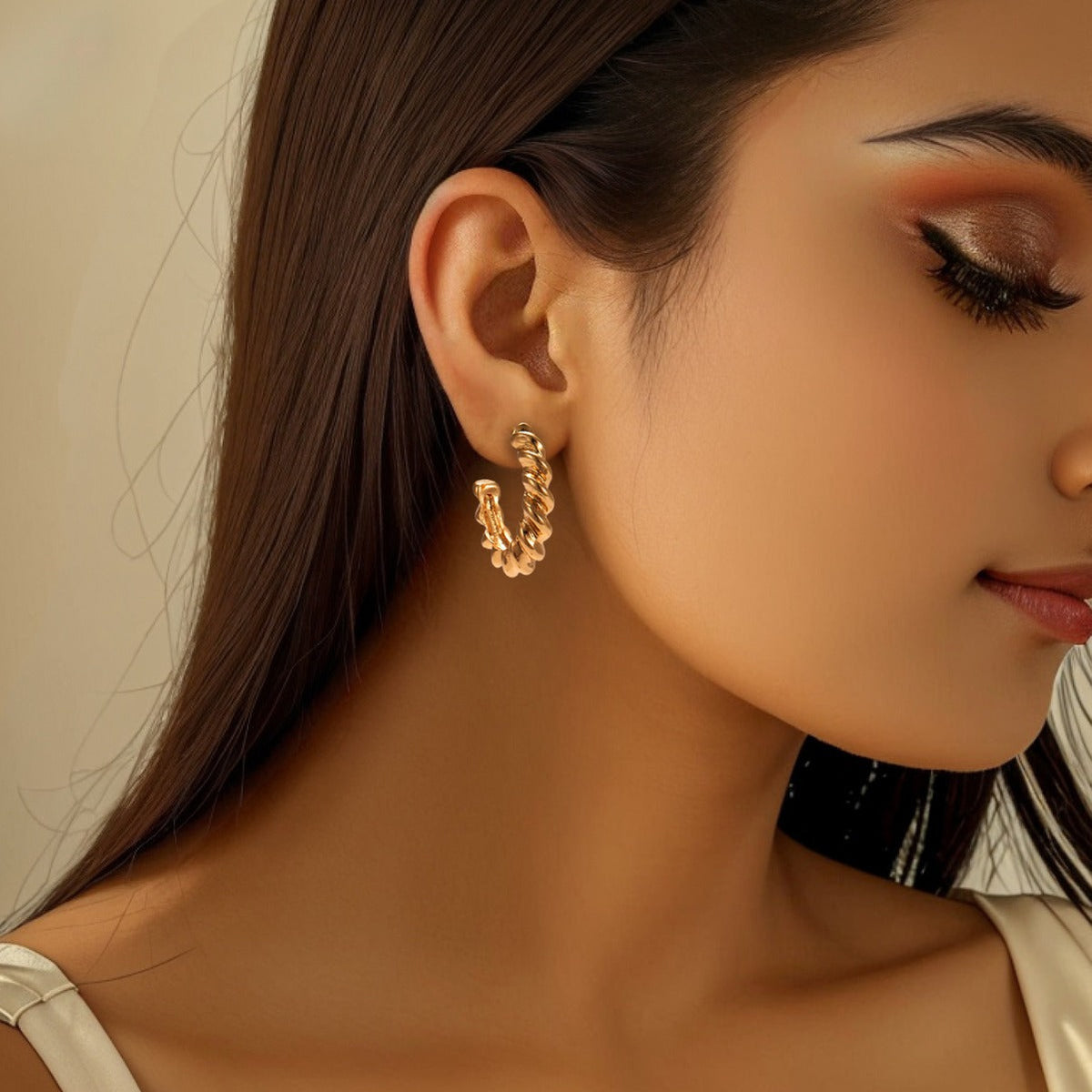 Women Hanging Earrings with Elegant Wave Design Symbol Fashion