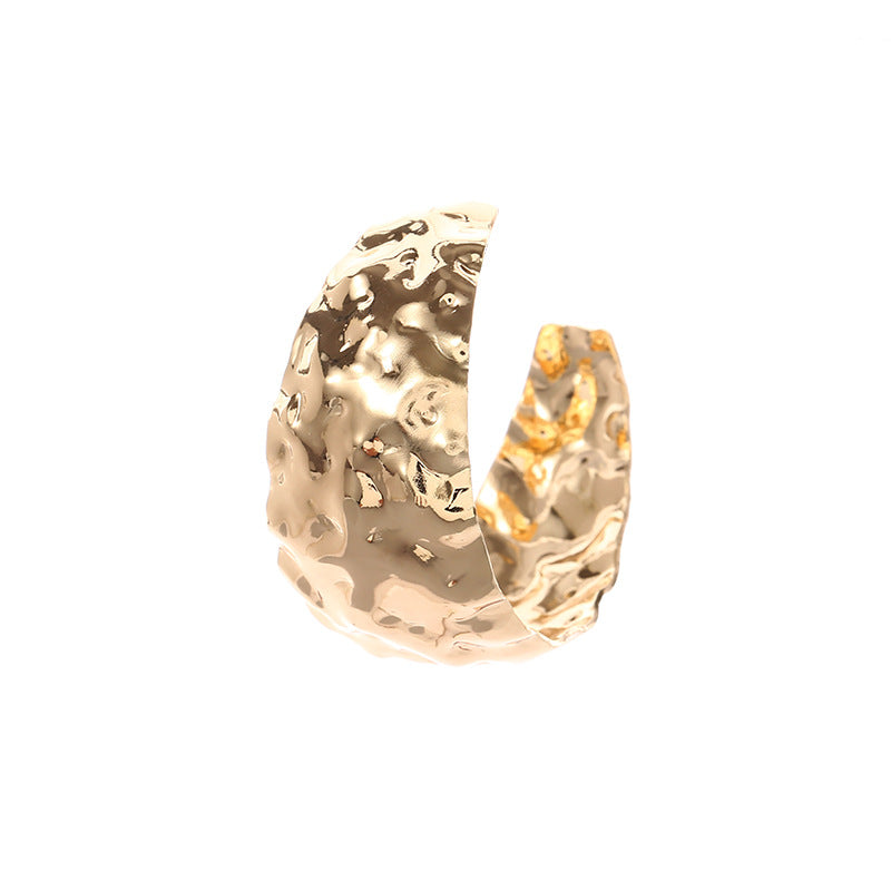 Women's bangles made of high-quality metal with an elegant wave pattern Symbol Fashion
