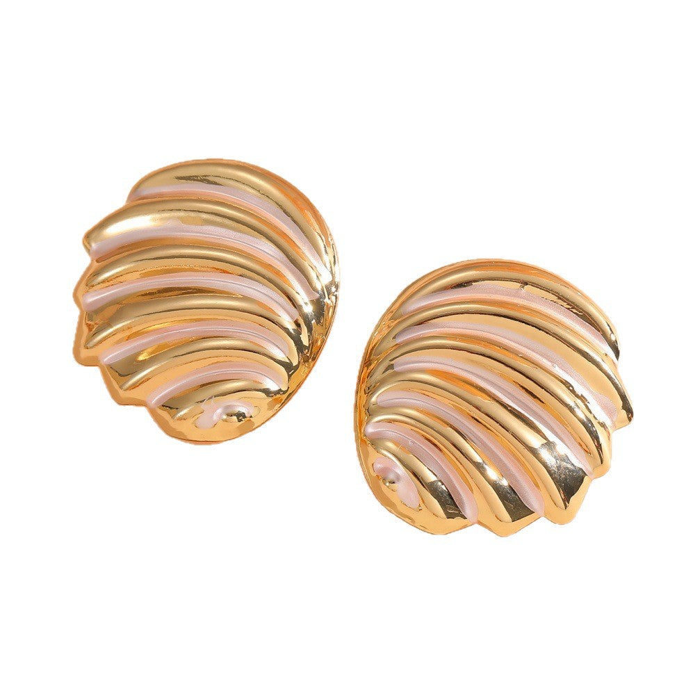 Women's ear clips in maritime shell design Symbol Fashion