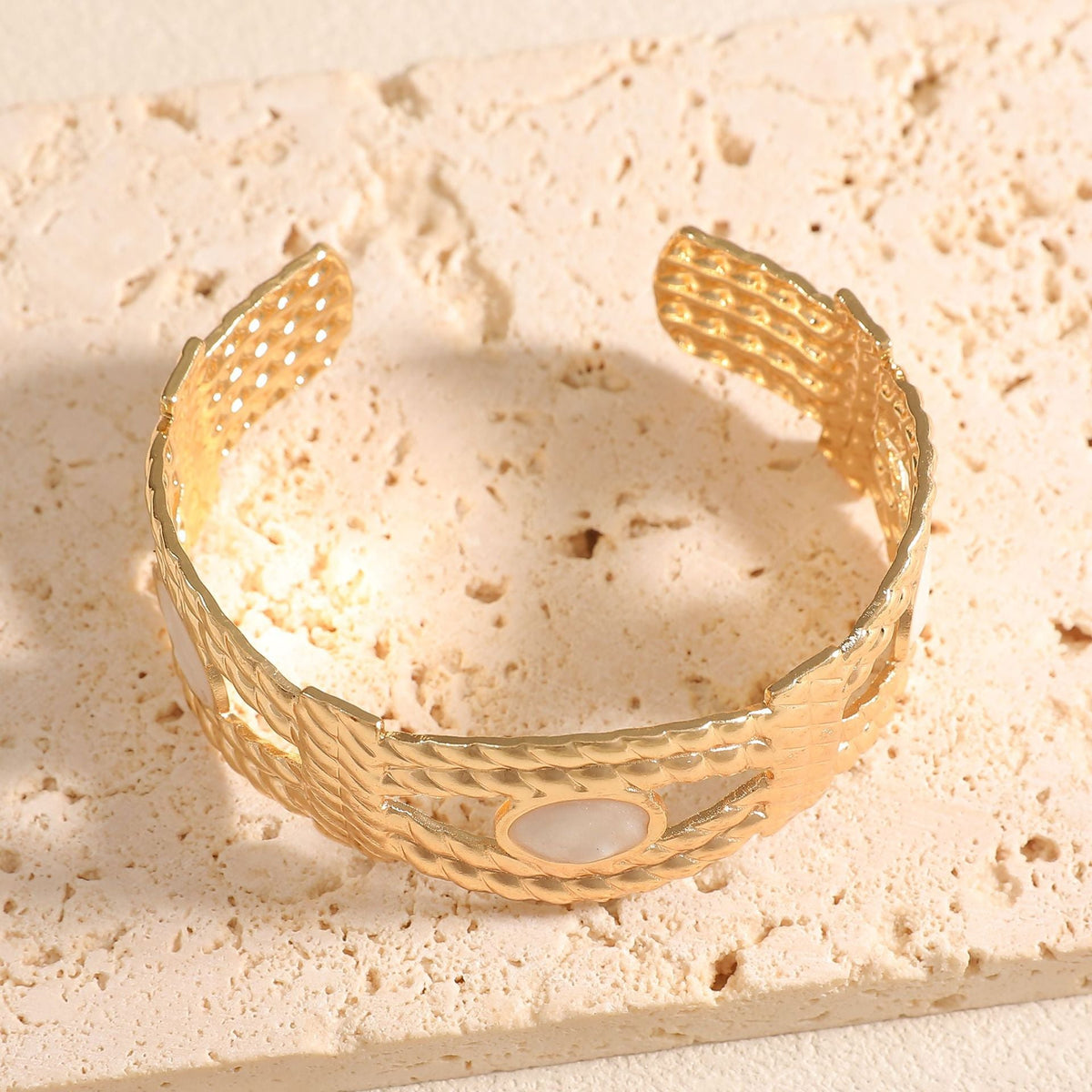 Women Open Bangle with Artistic Braiding Pattern Symbol Fashion