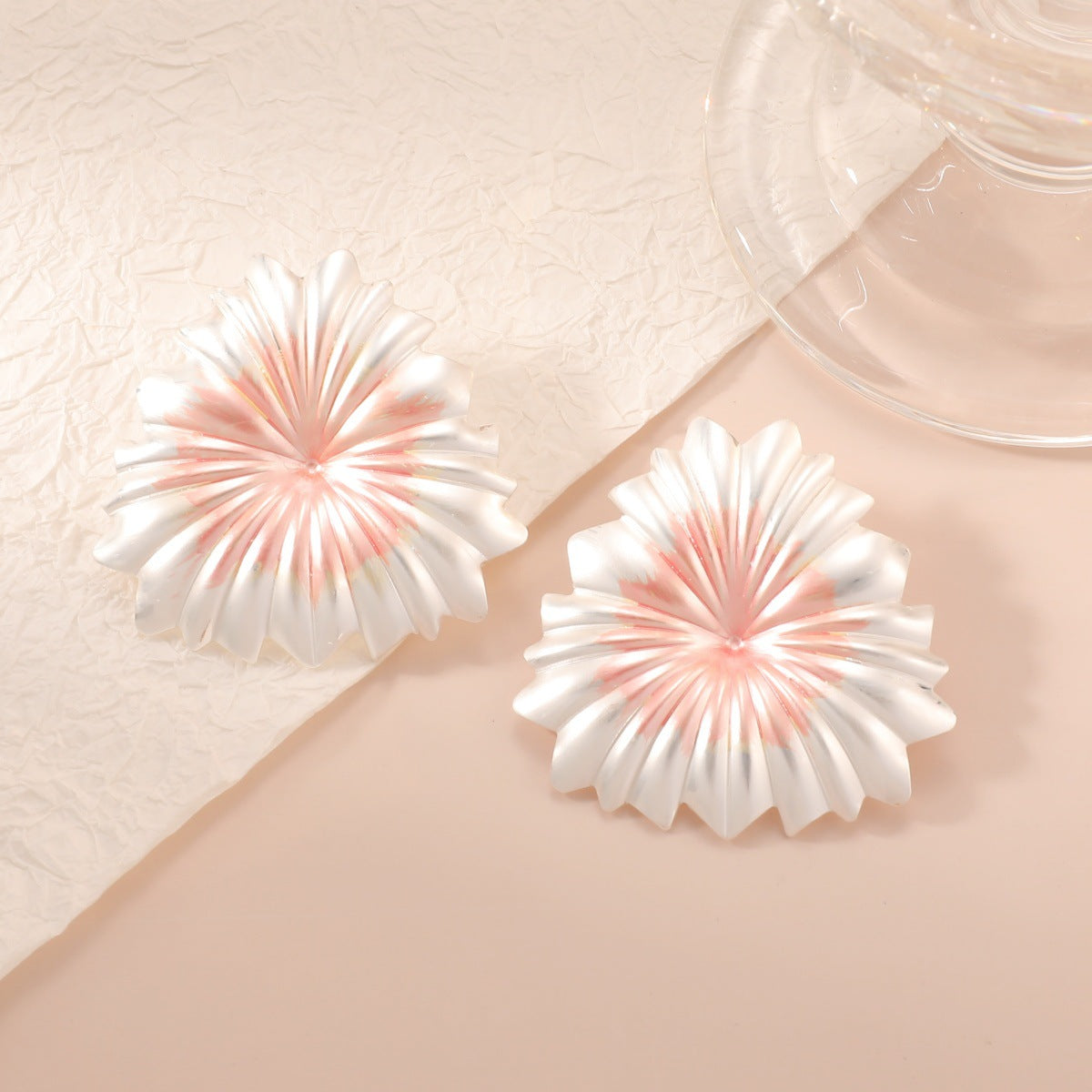 Women's Hair Clips in Elegant Plant Motif Symbol Fashion