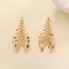 Women Hanging Earrings in Elegant Leaf Design Symbol Fashion