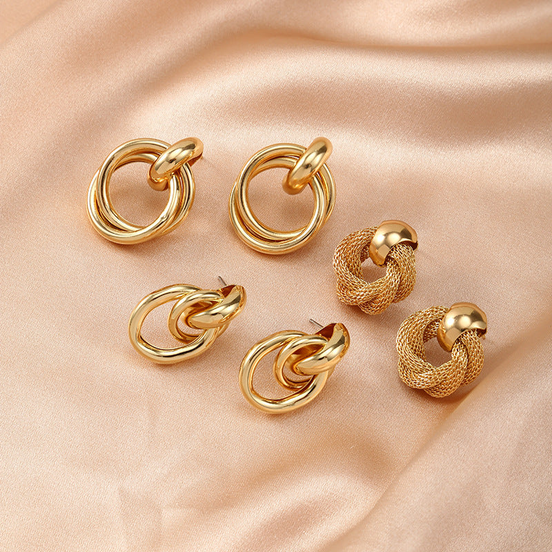 Women's hoops in a modern, layered design Symbol Fashion