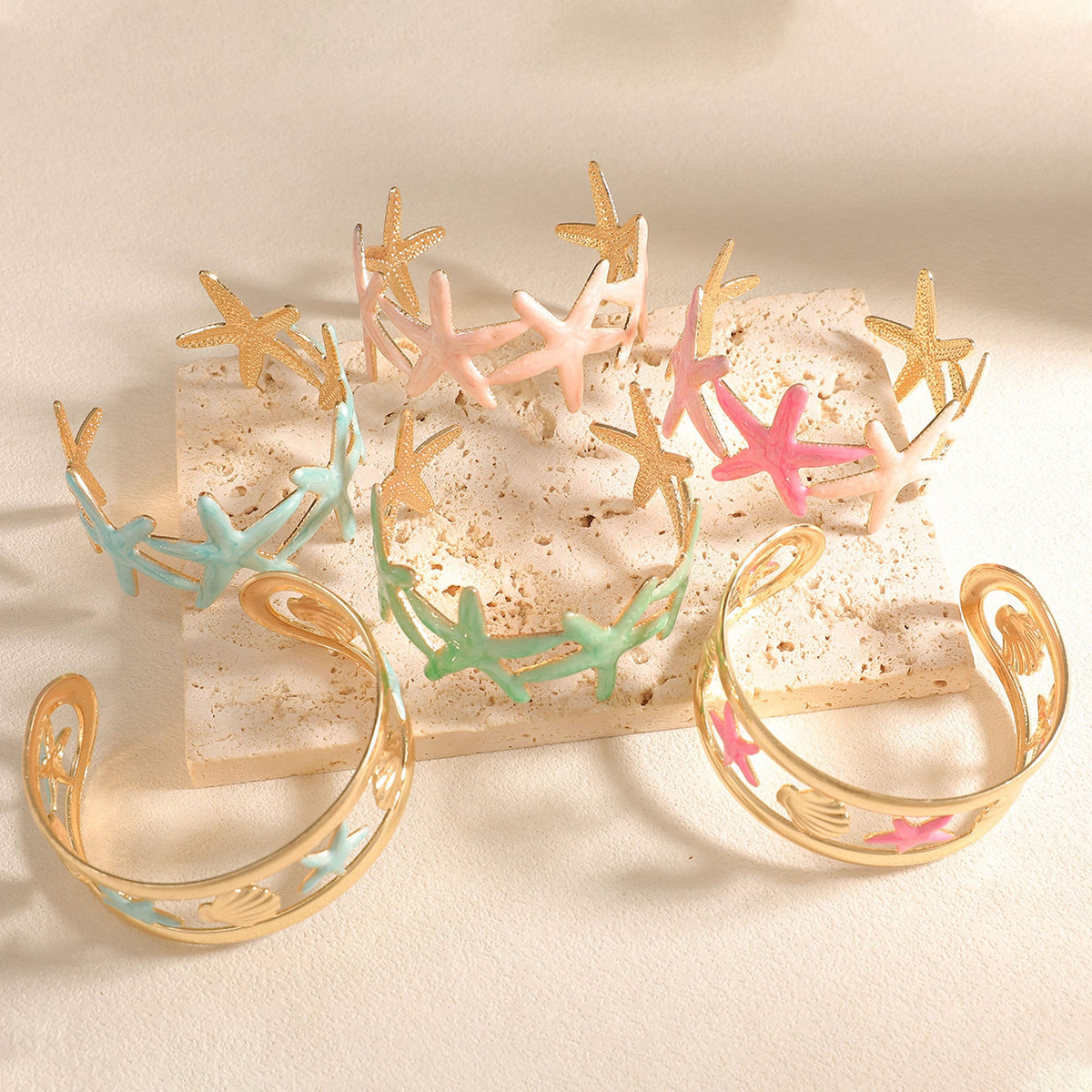 Ladies bracelet with intricate starfish design Symbol Fashion