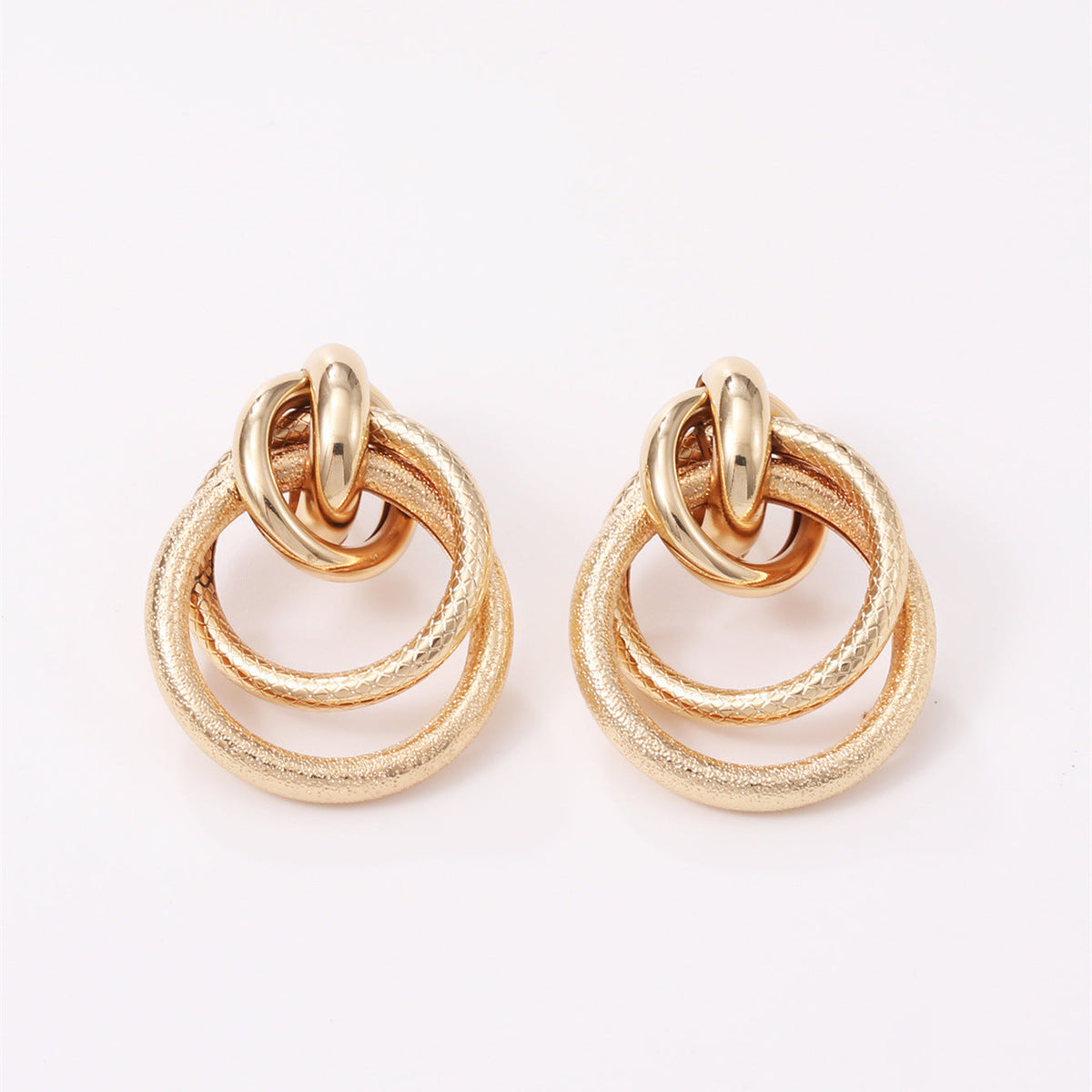 Women's Hanging Earrings with Elegant, Curved Ring Design Symbol Fashion