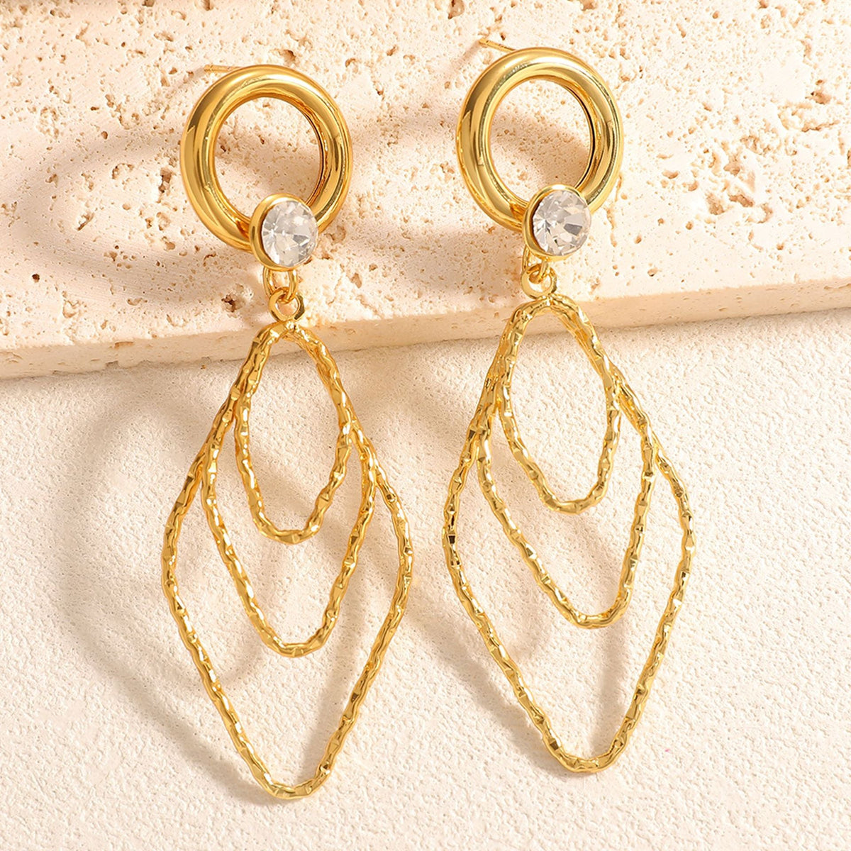 Women's earrings with elegant, shimmering design Symbol Fashion