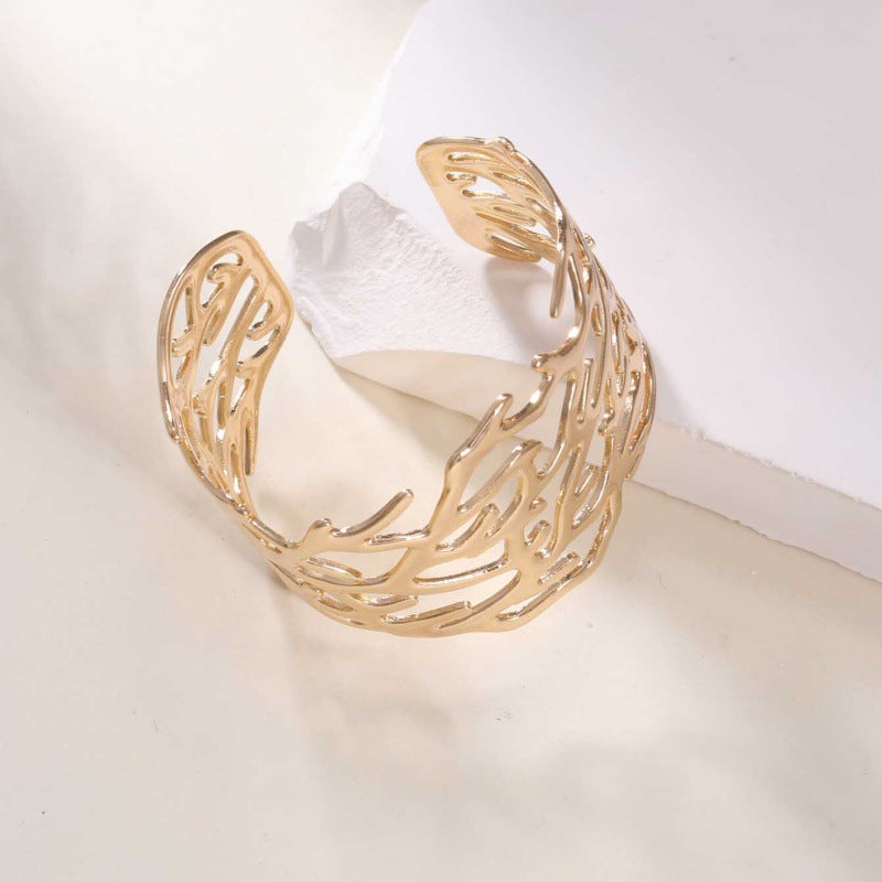 Women's Open Bangle with Elegant Wave Design Symbol Fashion