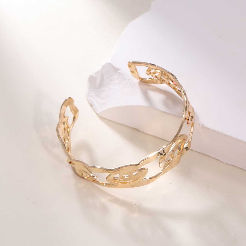 Women's Open Bangle in Modern Bamboo Design Symbol Fashion