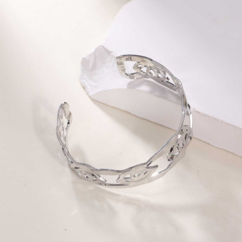 Women's Open Bangle in Modern Bamboo Design Symbol Fashion