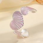 Women's bracelet with artistic shell motif Symbol Fashion