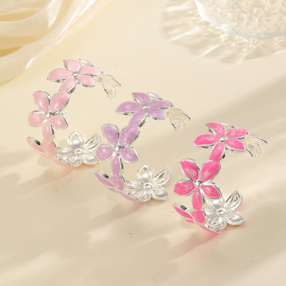 Ladies Open Bangle with Artistic Flower Design Symbol Fashion
