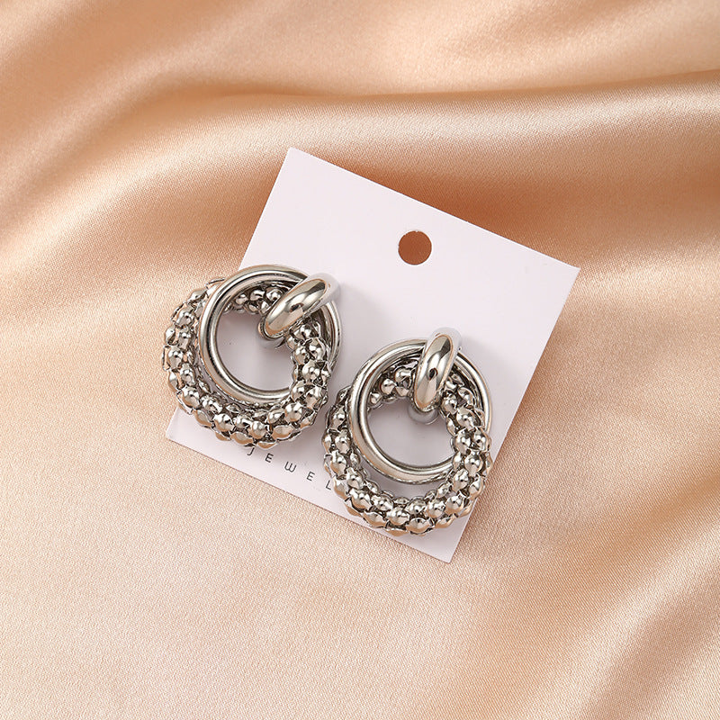 Women's hoops in a modern, layered design Symbol Fashion