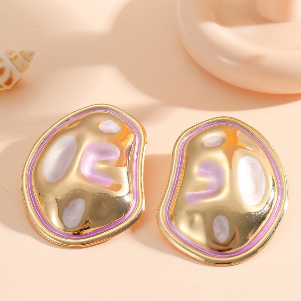 Ladies Hanging Earrings in a modern, organic design Symbol Fashion