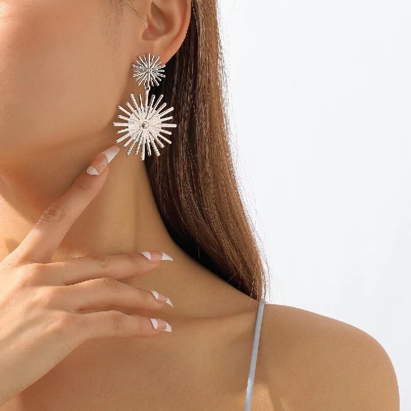 Women's Hanging Earrings in Modern Radiant Design Symbol Fashion