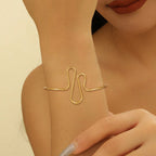 Women's cuff in modern wave pattern Symbol Fashion