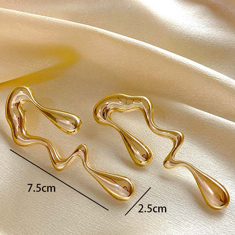Women's hair accessory clips in modern, organic design Symbol Fashion