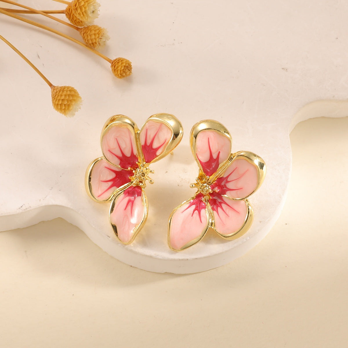 Women's ear clips in elegant floral design with a glossy coating Symbol Fashion