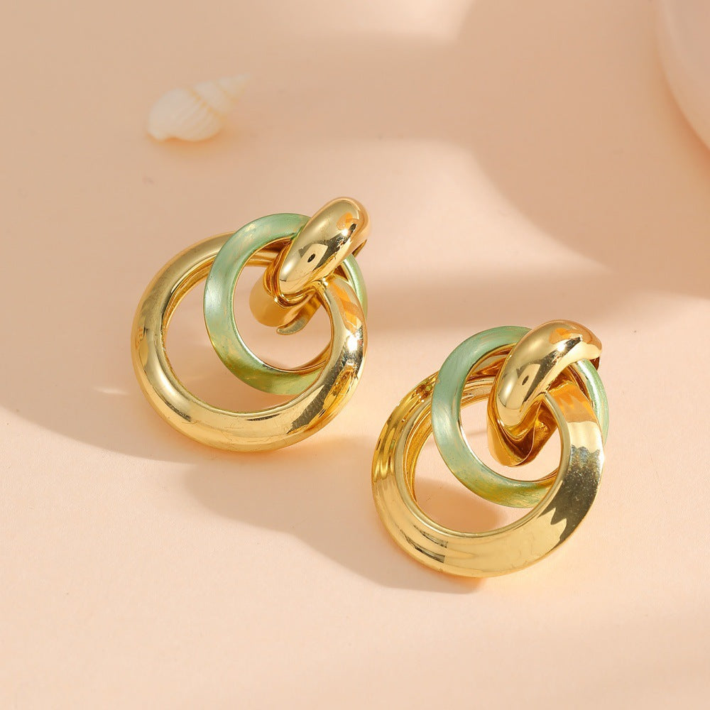 Women's earrings in elegant ring design Symbol Fashion