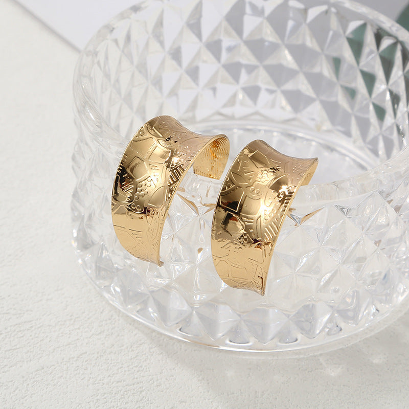 Women High-Quality Bracelets with Artistic Pattern Symbol Fashion