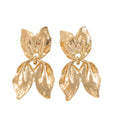 Ladies earrings in elegant leaf design Symbol Fashion