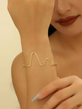 Women's cuff in modern wave pattern Symbol Fashion