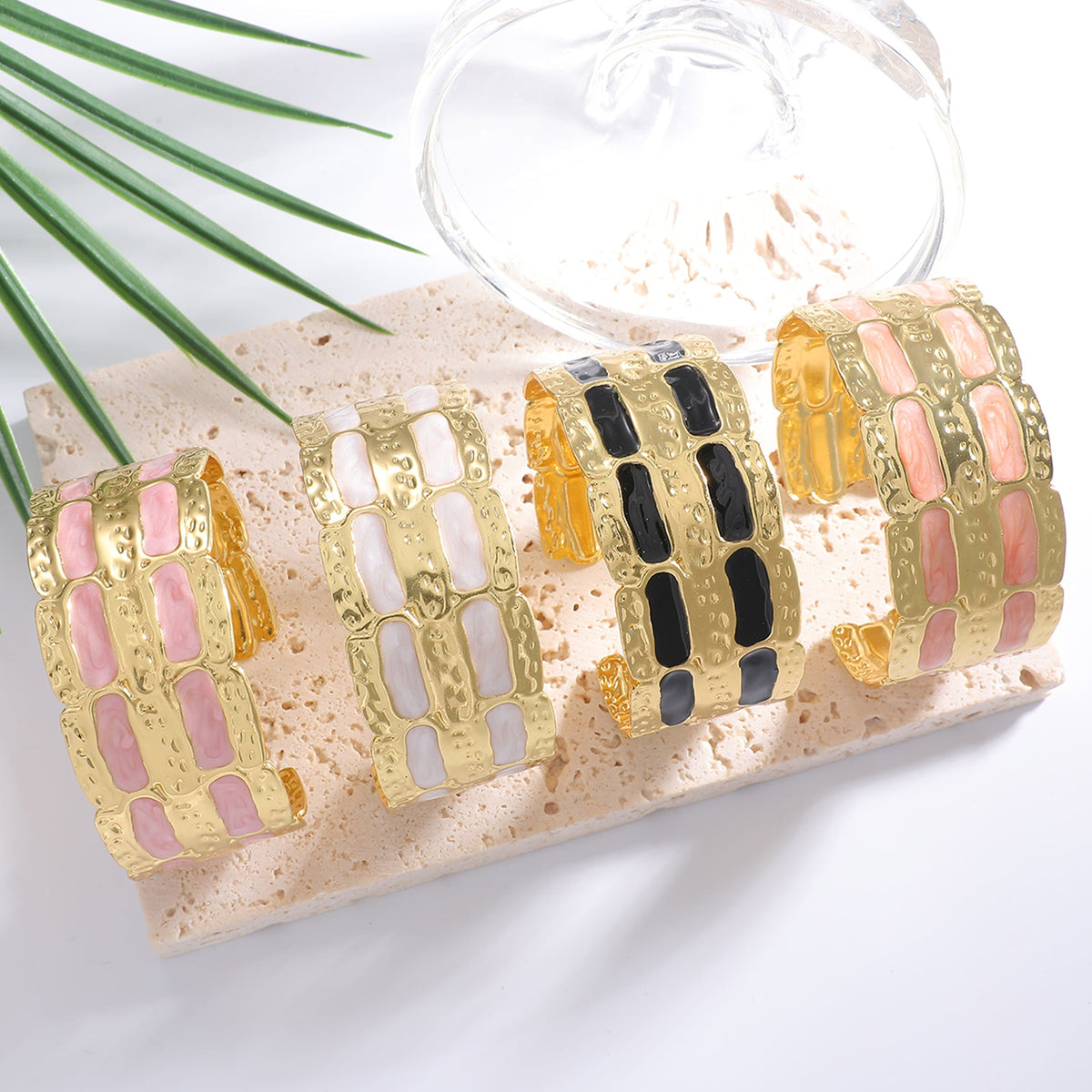 Women's Elegant and Stylish Arm Cuff Symbol Fashion
