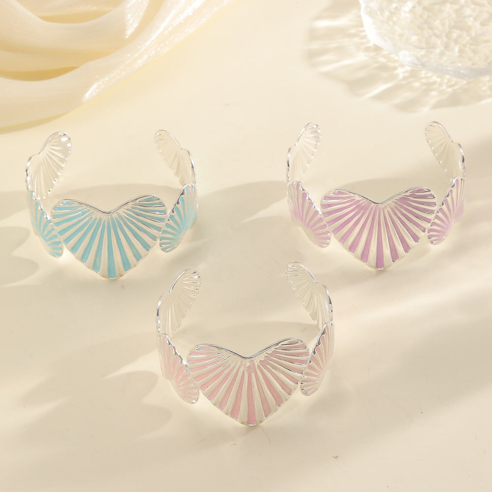 Women's bracelet with artistic shell motif Symbol Fashion